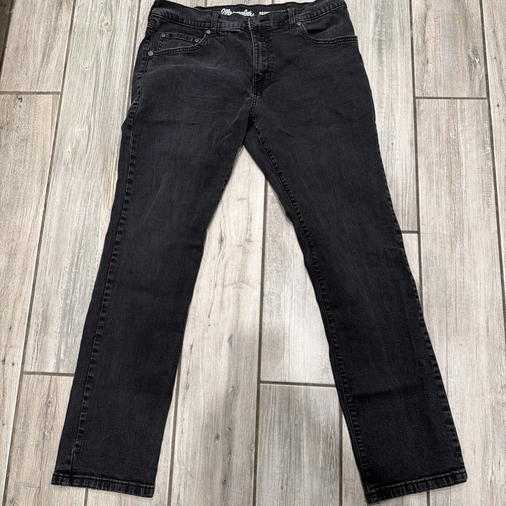 Wrangler Regular Fit Jeans 33x32 Black Denim 100% Cotton Faded 5 Pocket Casual
